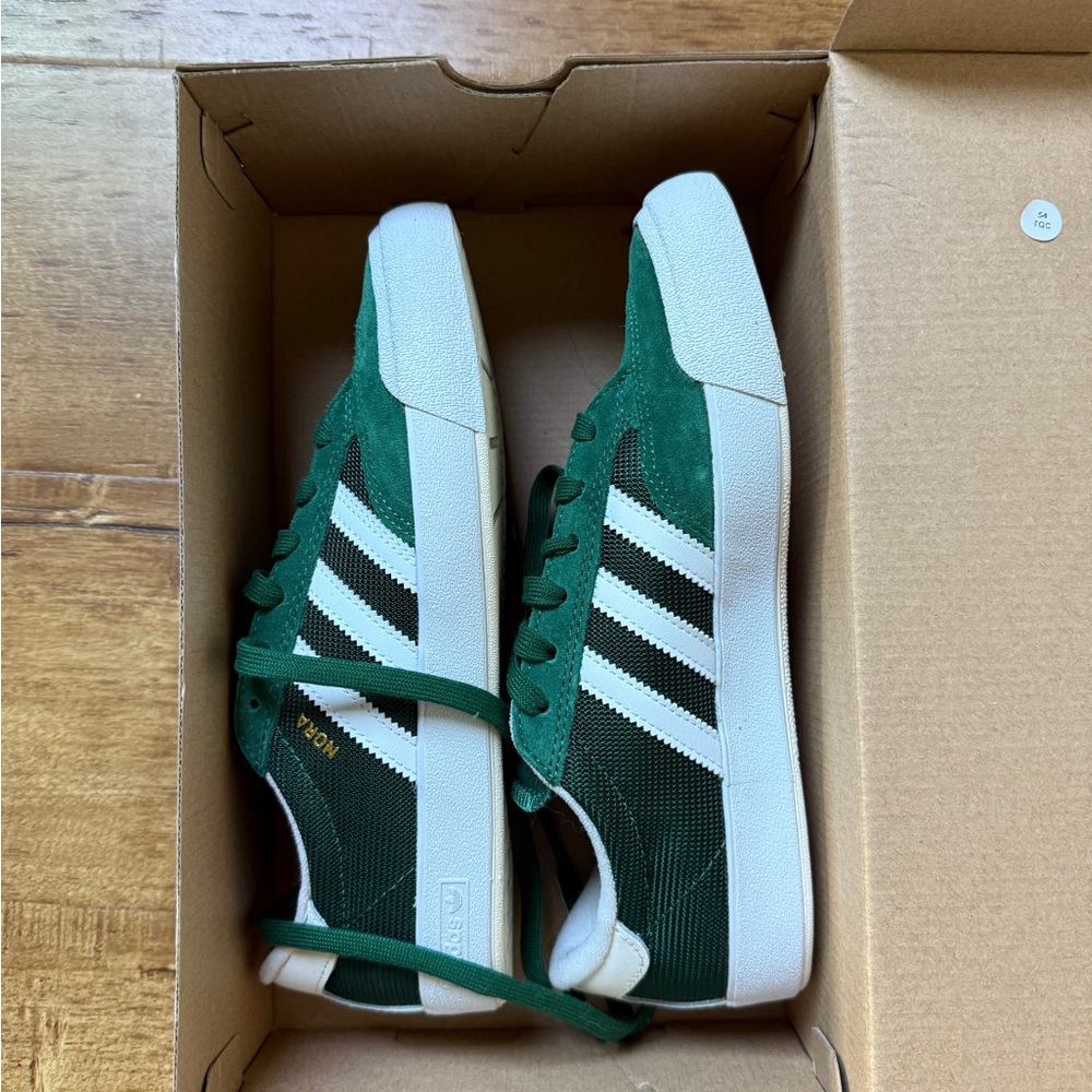Adidas Men's Forest Green and White Sneakers: never been worn!
